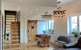 Dark Horse Apartament